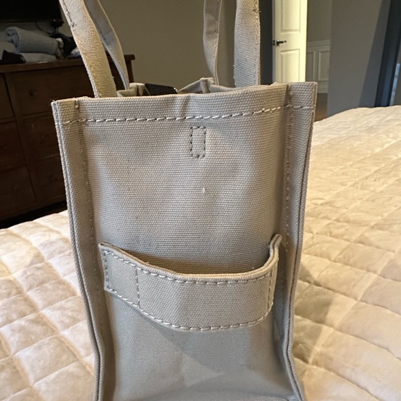 MARC JACOBS
The Canvas Medium Tote Bag - Picture 4 of 11